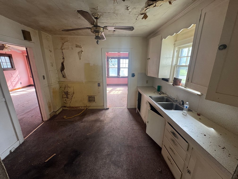 Image for MINIMUM BID AUCTION $29,000! 1830 Wellesley Dr