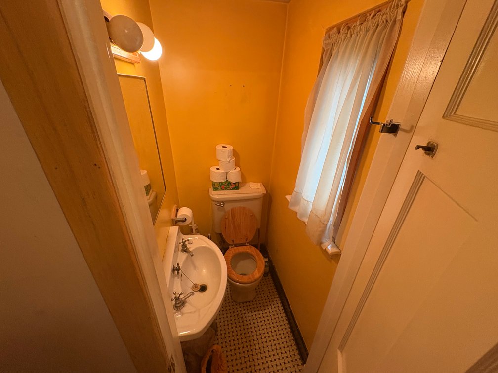 Image for MINIMUM BID AUCTION $99,000! 617 Valley Dr