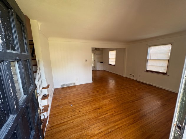 Image for MINIMUM BID AUCTION $99,000! 2821 Latonia Blvd