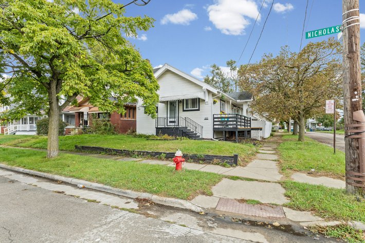 Image for MINIMUM BID AUCTION $49,000! 647 Nicholas St