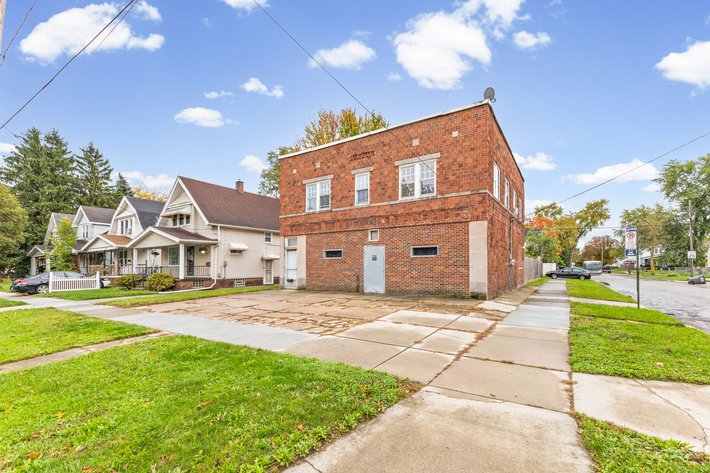 Image for MINIMUM BID AUCTION $35,000! 502 E Hudson St