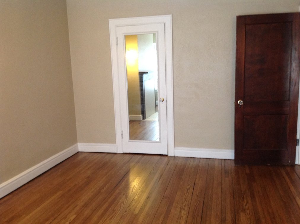 Image for MINIMUM BID AUCTION $400,000! 2341 Parkwood Ave