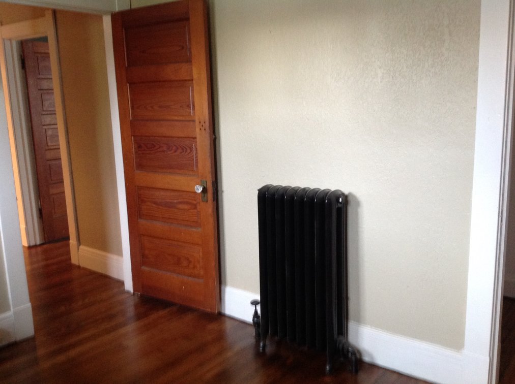 Image for MINIMUM BID AUCTION $400,000! 2341 Parkwood Ave