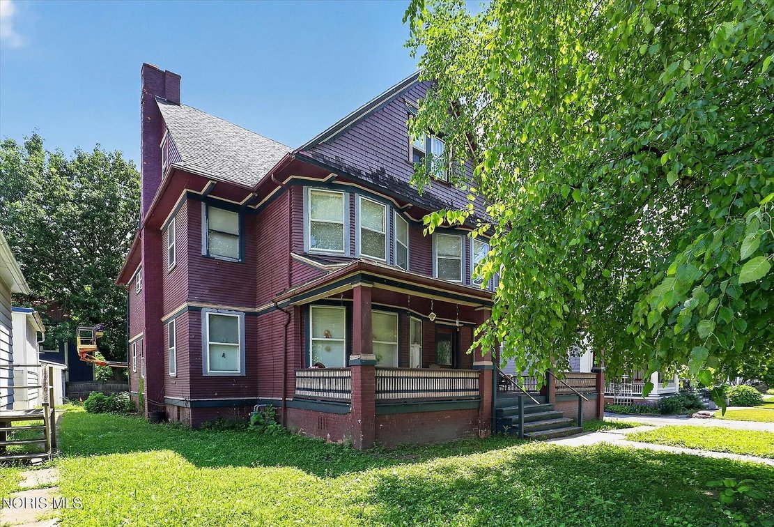 Image for MINIMUM BID AUCTION $100,000! 2268 Parkwood Ave