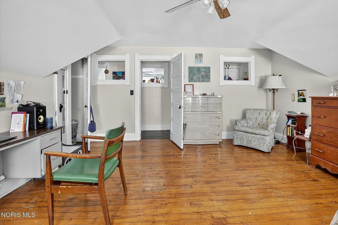 Image for MINIMUM BID AUCTION $100,000! 2268 Parkwood Ave