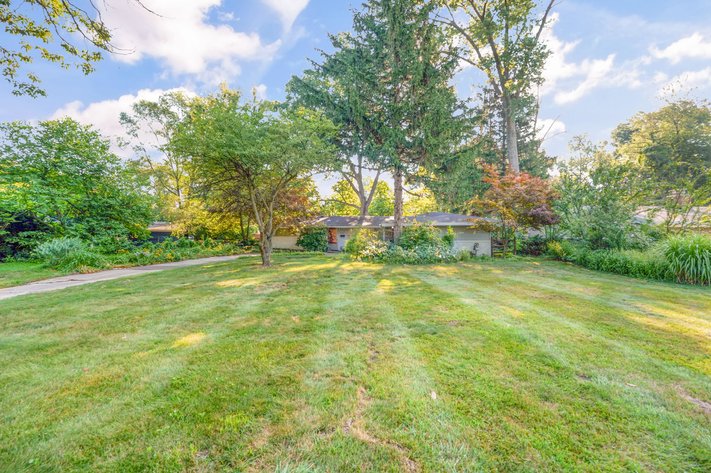 Image for MINIMUM BID AUCTION $99,000! 3534 E Lincolnshire Blvd