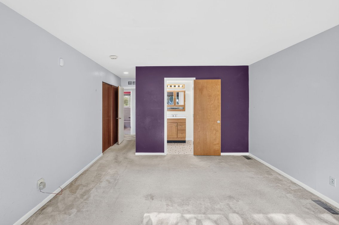 Image for MINIMUM BID AUCTION $99,000! 3534 E Lincolnshire Blvd