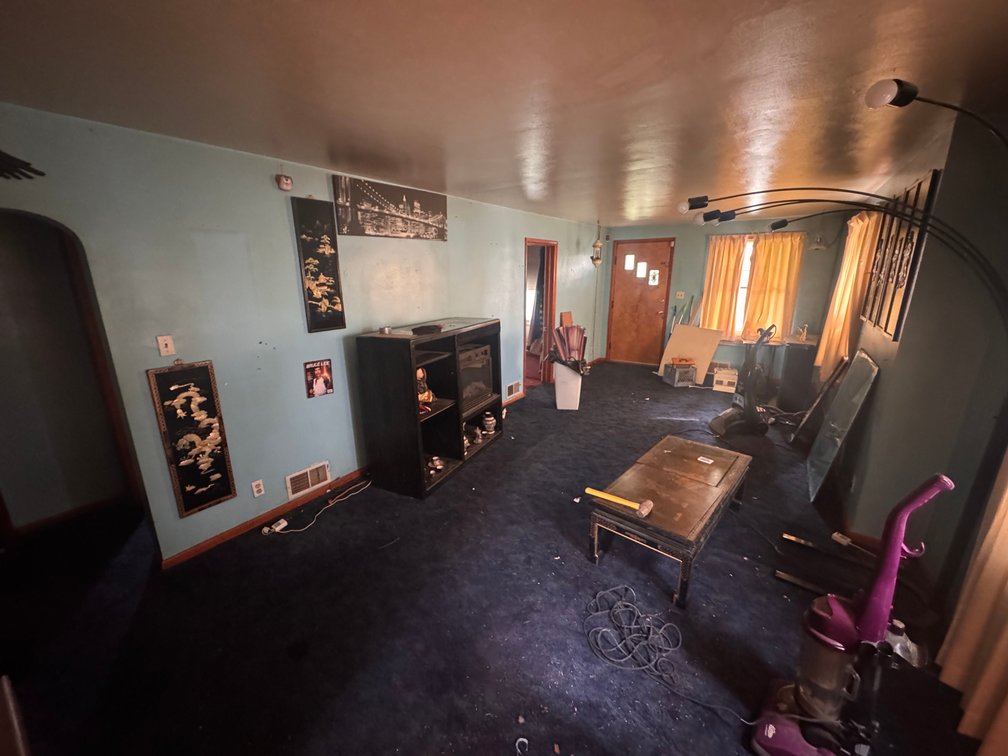 Image for Absolute Auction! 335 E Lake St