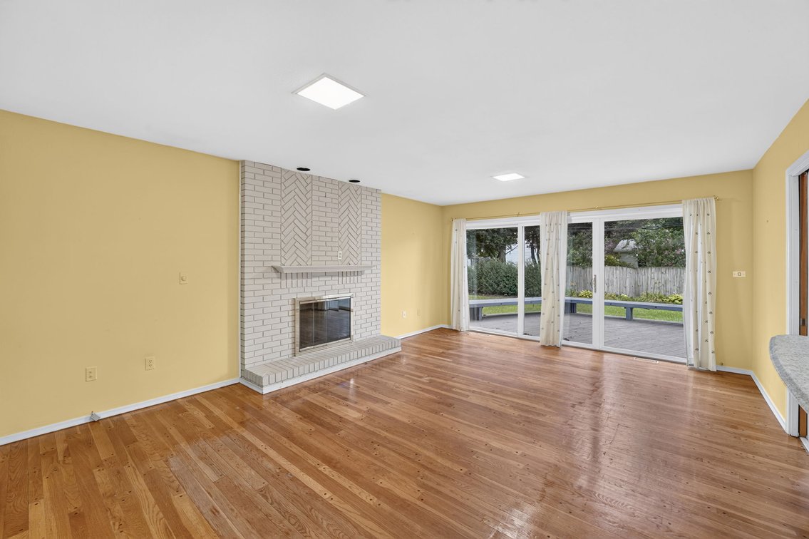 Image for MINIMUM BID AUCTION $199,000! 1037 Westbrook Dr