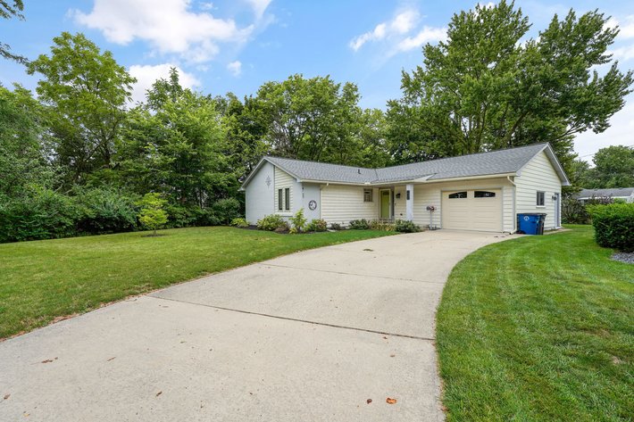 Image for MINIMUM BID AUCTION $199,000! 1037 Westbrook Dr