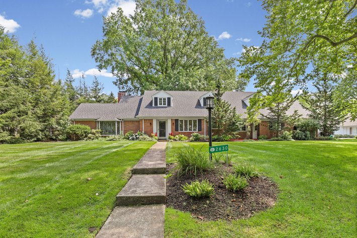 Image for MINIMUM BID AUCTION $399,000! 2630 Edgehill Rd