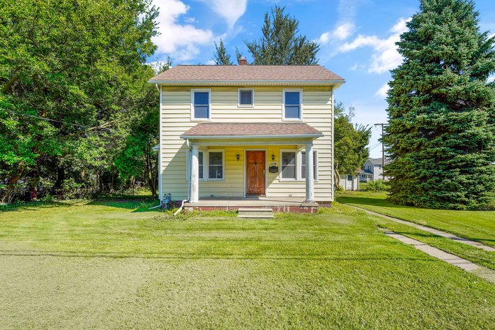 Image for MINIMUM BID AUCTION $89,000! 2206 Glendale Ave