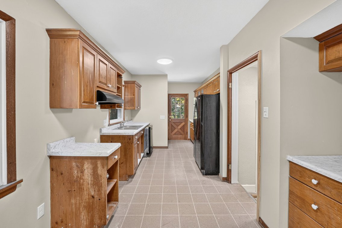 Image for MINIMUM BID AUCTION $89,000! 2206 Glendale Ave