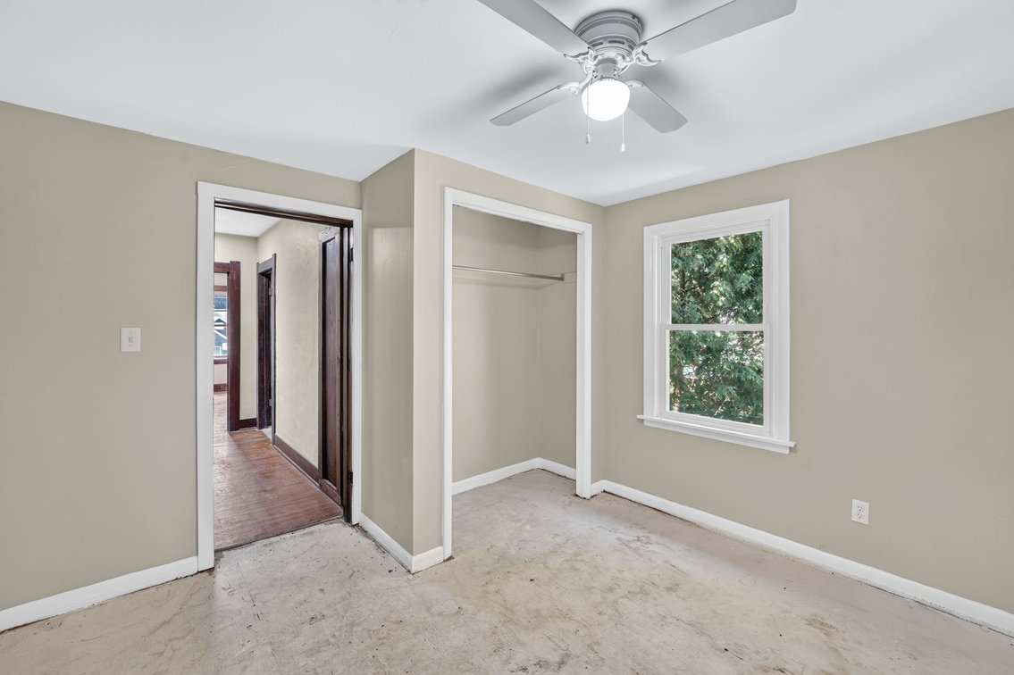 Image for MINIMUM BID AUCTION $89,000! 2206 Glendale Ave