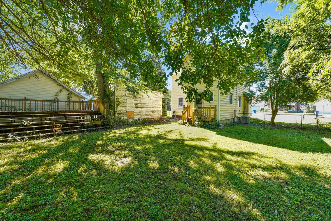 Image for MINIMUM BID AUCTION $89,000! 2206 Glendale Ave