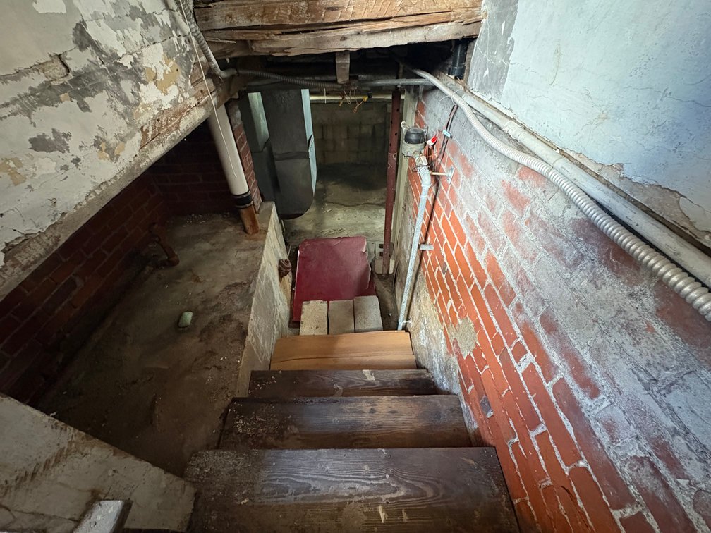 Image for MINIMUM BID AUCTION $25,000! 1224 Colburn St