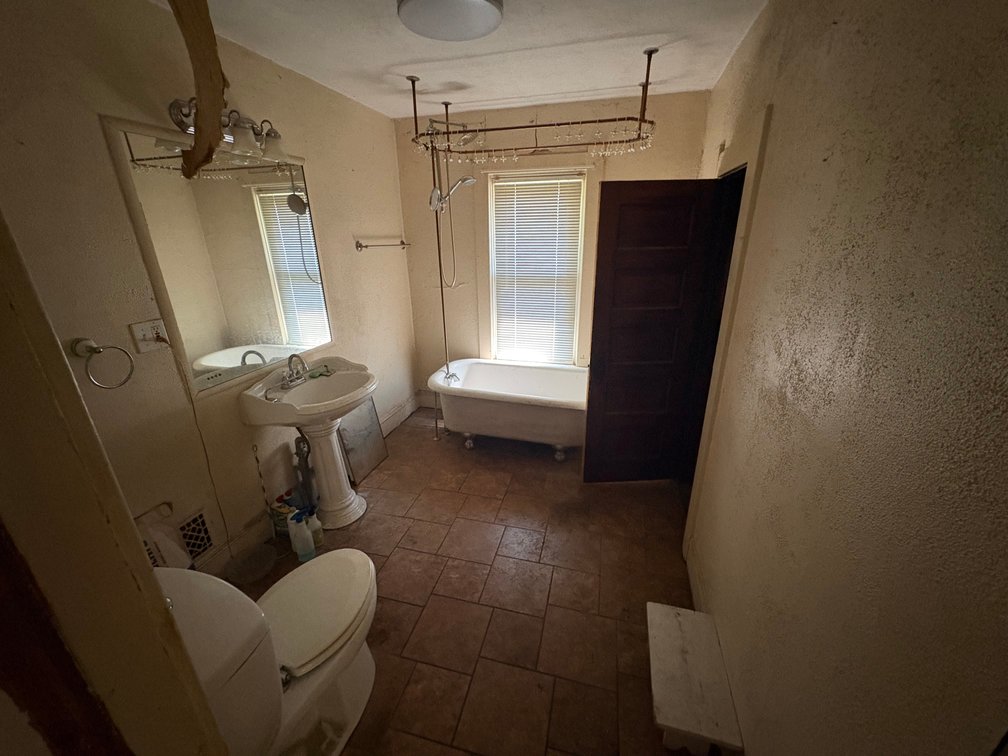 Image for MINIMUM BID AUCTION $25,000! 1224 Colburn St