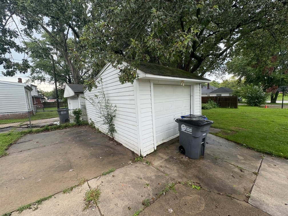 Image for MINIMUM BID AUCTION $99,000! 1027 Secor Rd