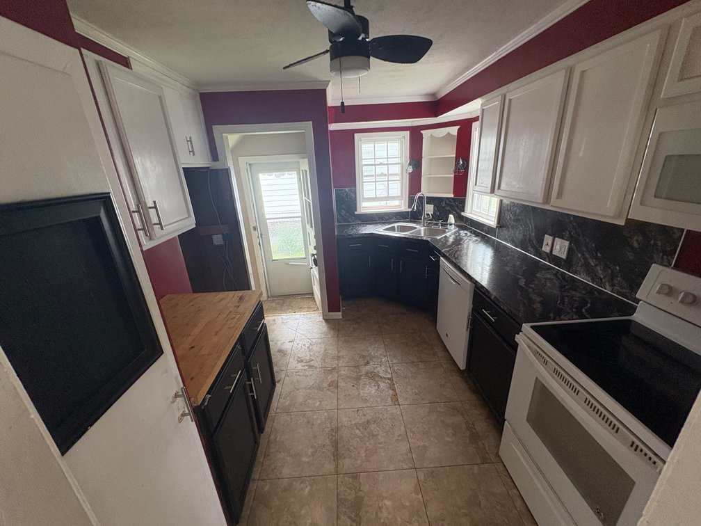 Image for MINIMUM BID AUCTION $99,000! 1027 Secor Rd