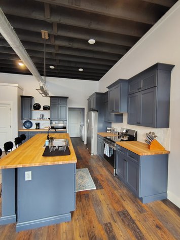 Image for MINIMUM BID AUCTION $179,000! 110 W Main St