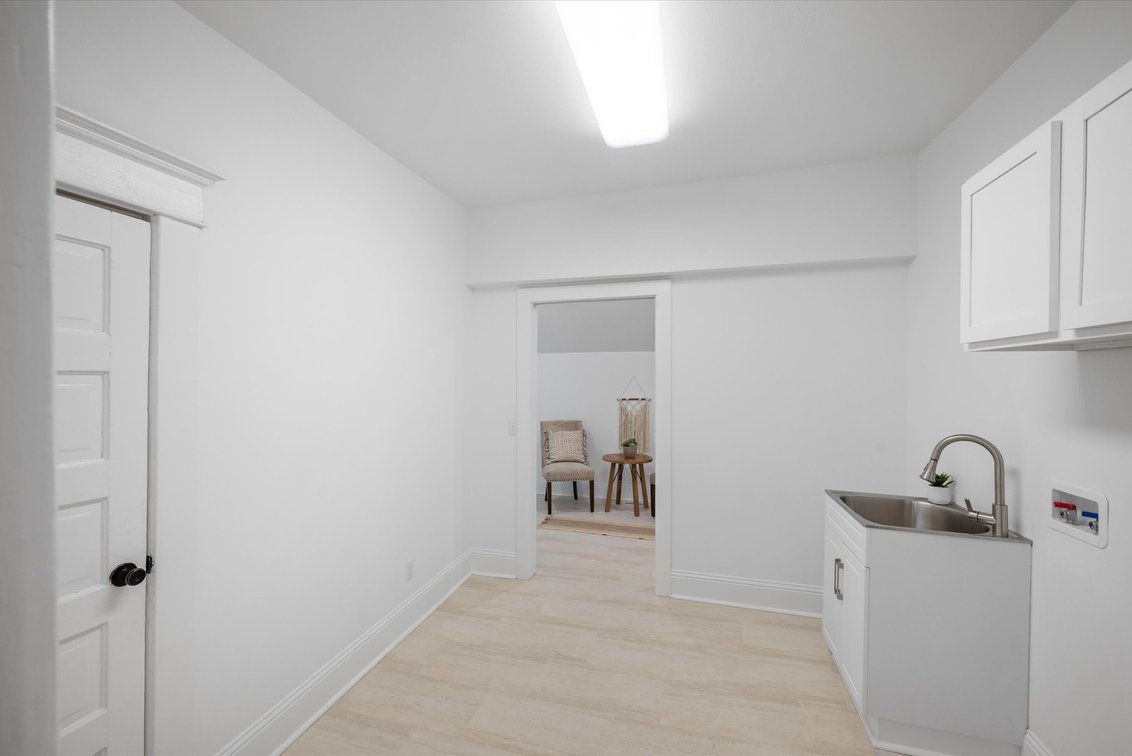 Image for REAL ESTATE AUCTION! 308 Monroe St