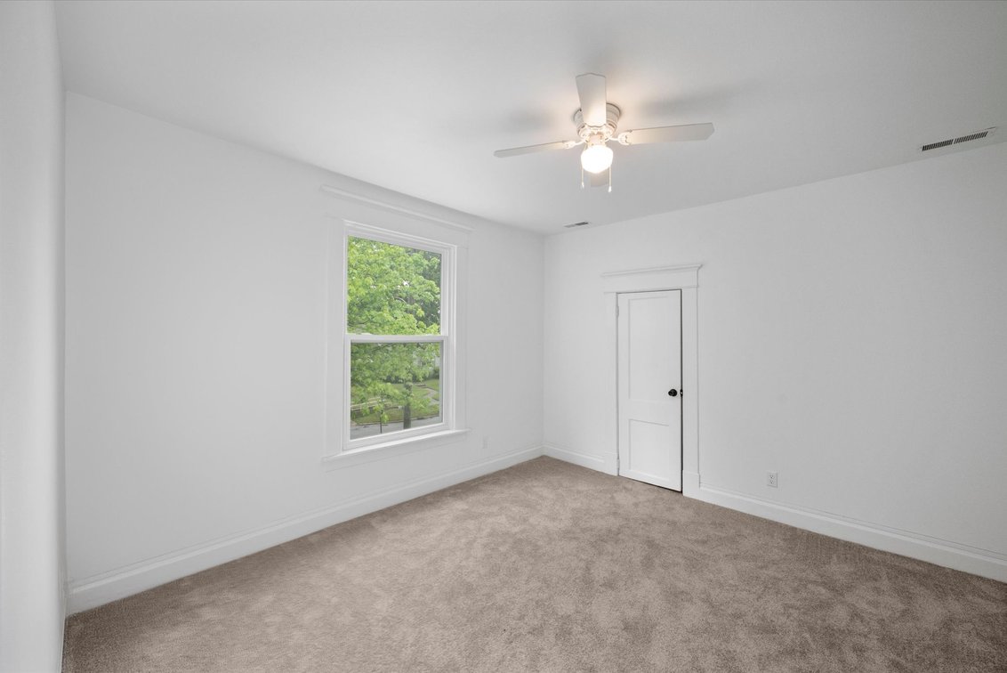 Image for REAL ESTATE AUCTION! 308 Monroe St