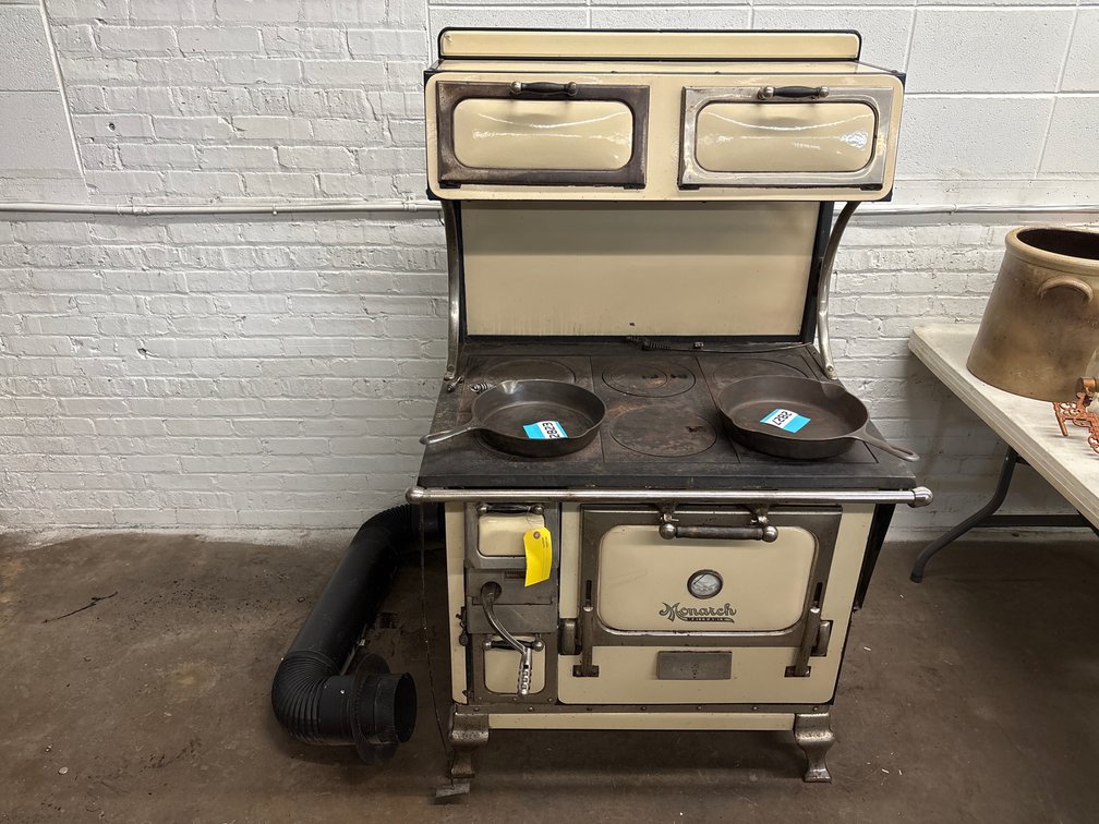 Image for April 2026 Crocks, Cast Iron & Consignment Auction
