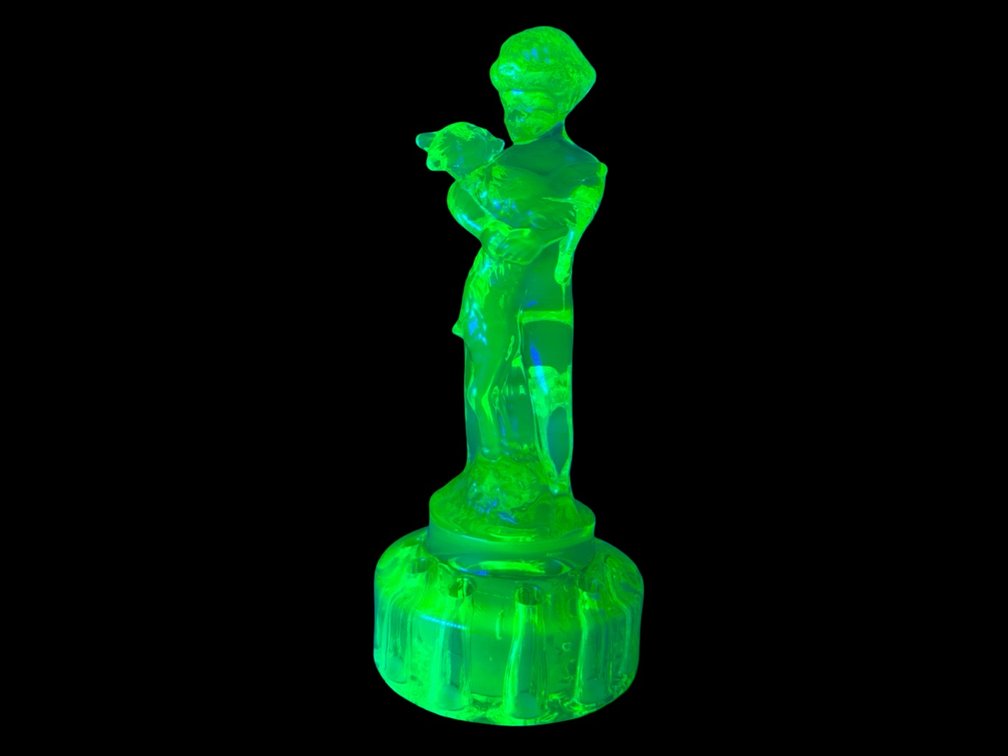 Image for The Uranium Glass Collector's Auction