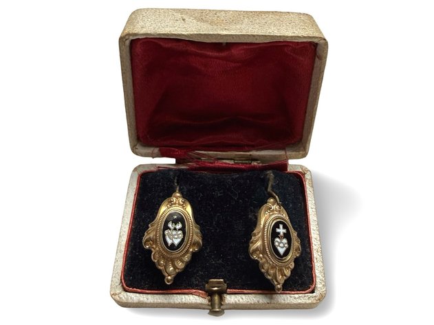 Image for The Mourning Collection of Karen M. Cobb