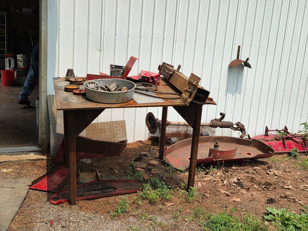 Image for Ralph & Pam Edwards Public Auction