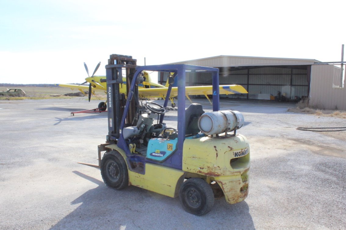 Image for ZACKS FLYING SERVICE - Retirement Auction