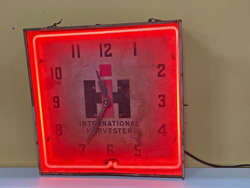 Image for January 1, 2026 Annual LIVE New Year's Day Auction