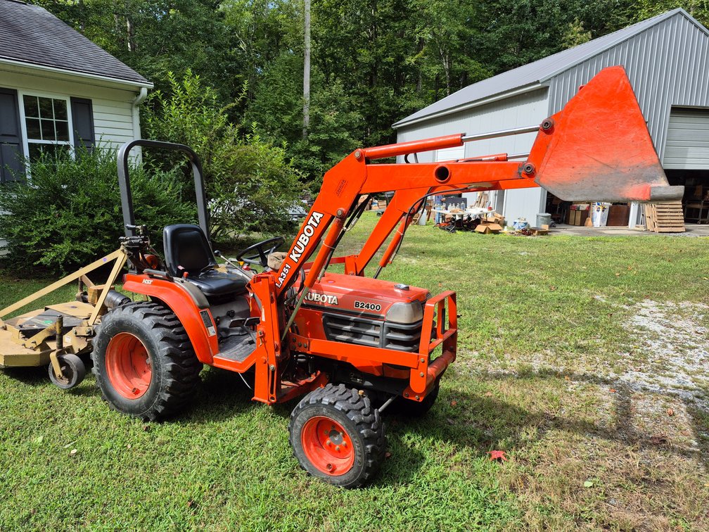 Image for Williamsburg Estate Auction – Kubota Tractor, Tools, Silver, Coins & Collectibles