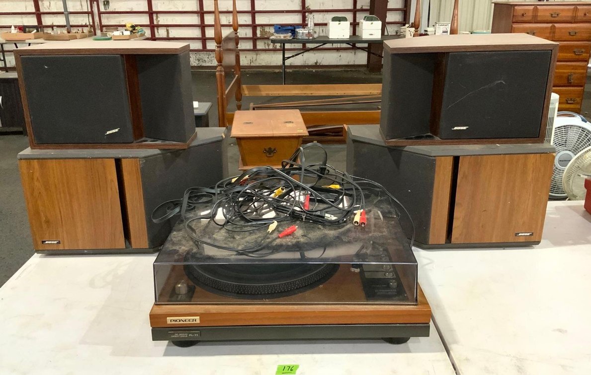 Image for 700+ Lots of Furniture, Longaberger, Sewing Machines and Household Items: Live and Online