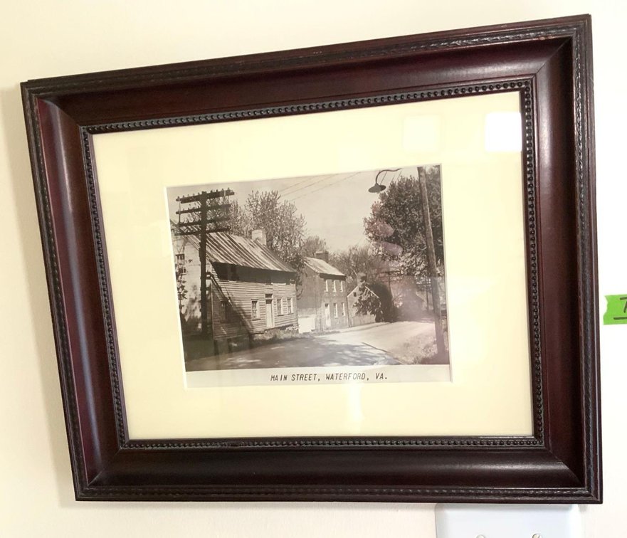 Image for Vince Gill Items, Flatscreen TV's, Pyrex, Household Items, Furniture