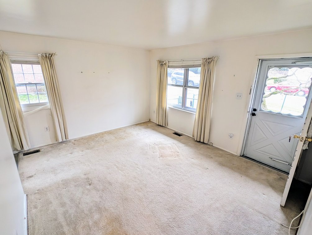 Image for 3 BR/1 BA Home in the Prospect Hills Neighborhood in the Town of Leesburg, VA--SELLING to the HIGHEST BIDDER!!