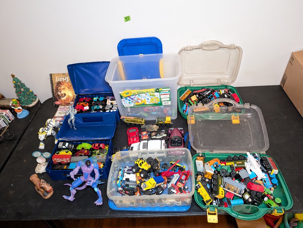 Image for Furniture, Pool Table, Area Rugs, Outdoor Furniture, Snow Blower, Household Items - Virtual Auction