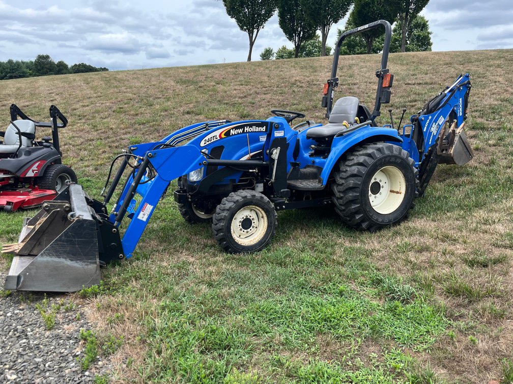 Image for New Holland Tractor, Ferris Zero Turns, Horse Trailer, 3 Point Implements, Race Car Balancer, Tools - Virtual Auction