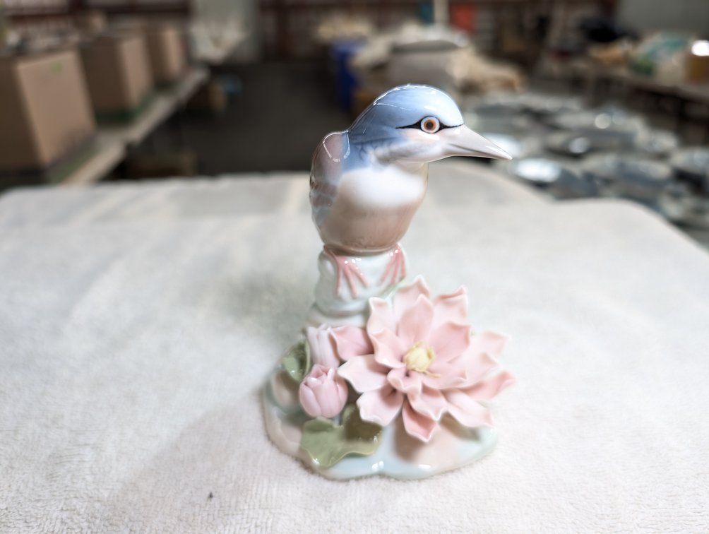 Image for Estate of William C. Whitmore, Lladro Porcelain Figurines, Antique Furniture, Holiday Decorations & More - Virtual Auction