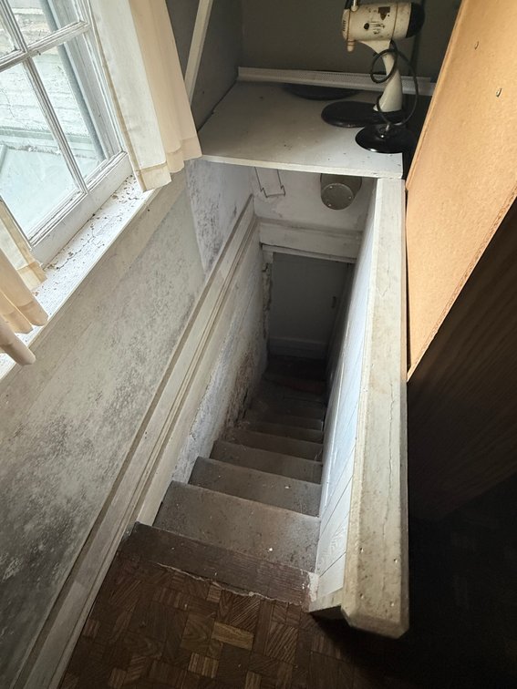 Image for 3 BR/2 BA Home on .47 +/- Acre North King St. Lot in Historic Downtown Leesburg, VA--SELLING to the HIGHEST BIDDER!!