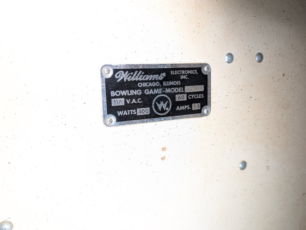 Image for James C. Athey Family Trust & Jo Ann D. Athey Family Trust - Session 3 - Wood Working Tools, Pin Ball Machine, Butchering Items, Kettles, Freezers, Hardware & More!