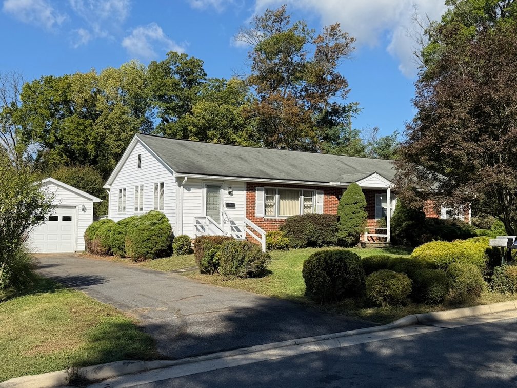 Image for 3 BR/1.5 BA Home w/Basement & Garage/Shop in the Desirable Country Club Hills Neighborhood of Purcellville, VA