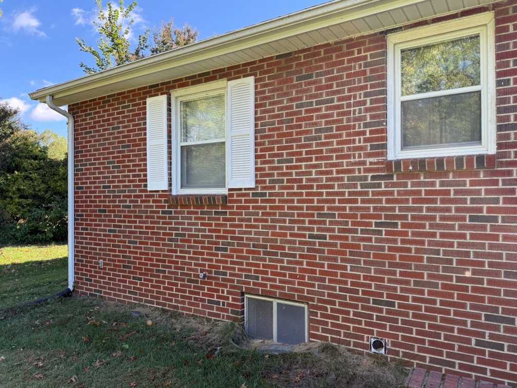 Image for 3 BR/1.5 BA Home w/Basement & Garage/Shop in the Desirable Country Club Hills Neighborhood of Purcellville, VA