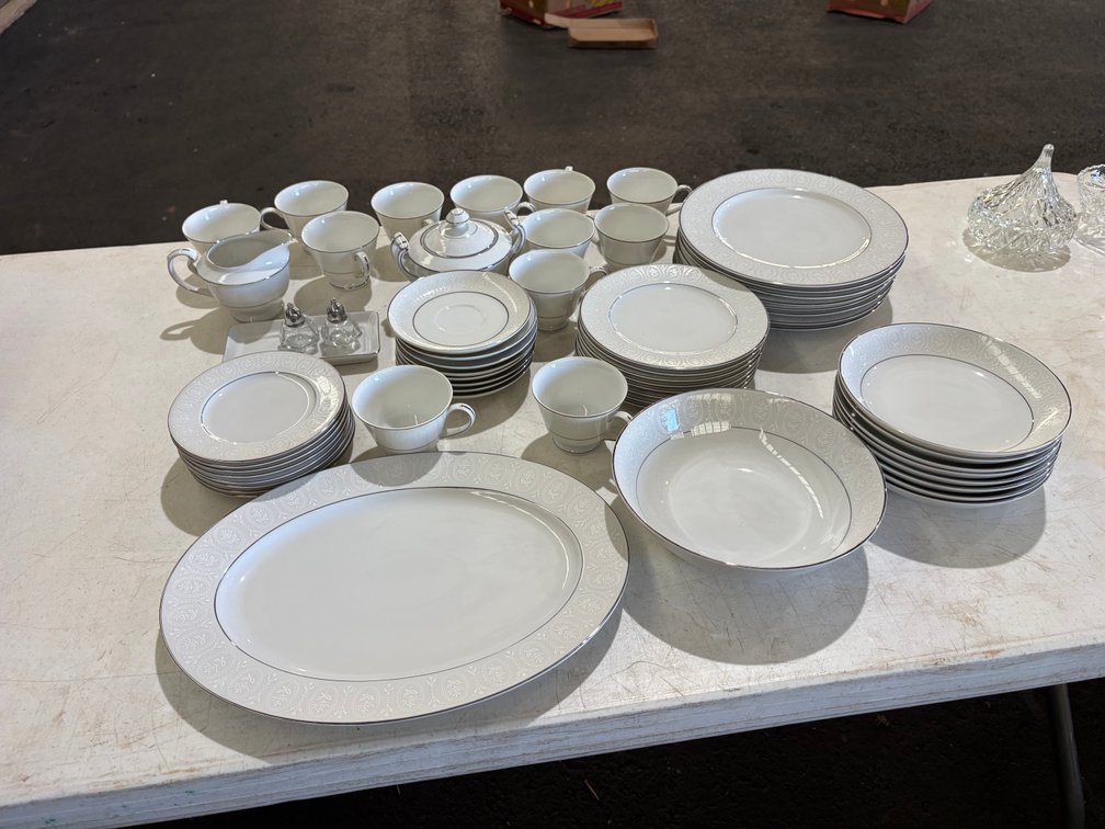 Image for Sportsman Knives, Coca Cola Collectibles, Antique Furniture & More! - Virtual Simulcast Auction - No In-Person Bidding