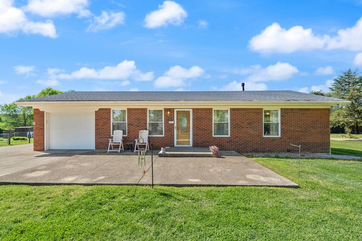 Image for Floyd County Real Estate, Truck, Guns, Guitars, Music Memorabilia, Baseball Cards & More