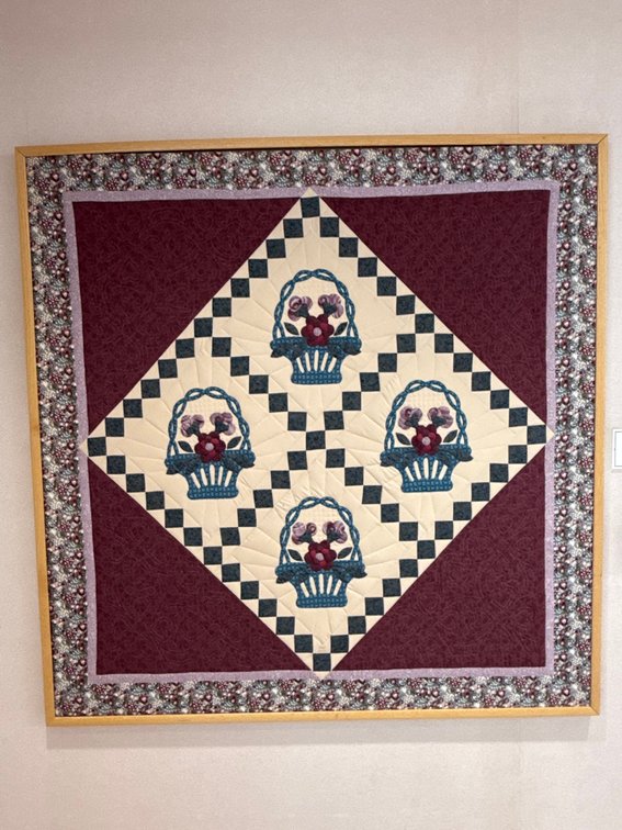 Image for SOLD! WellSpan York Hospital Auxiliary Benefit Quilt Auction