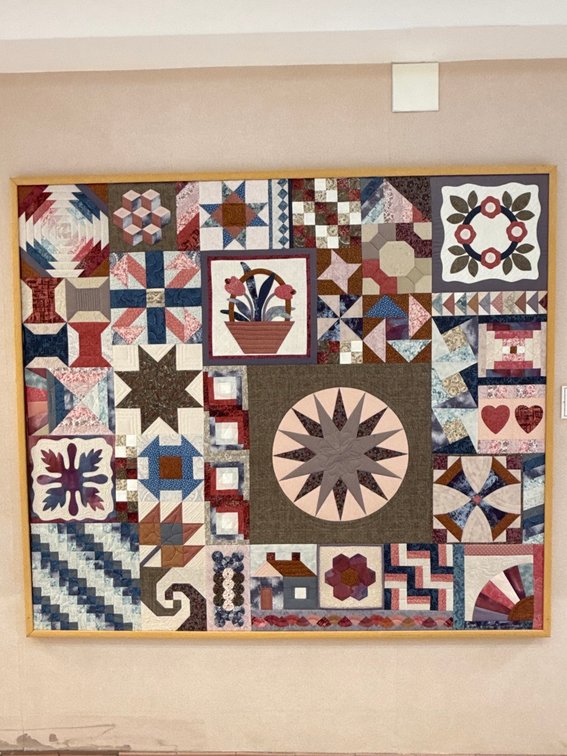 Image for SOLD! WellSpan York Hospital Auxiliary Benefit Quilt Auction