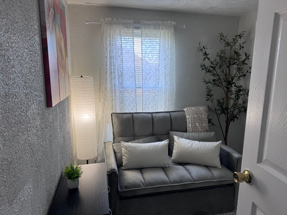 Image for CASHFLOW! 4 Bedroom Rental and Airbnb. Bidding is open now through Thursday October 15th, at 6:00 p.m. 1605 N. 18th Street, Clarksburg, WV, 26301.