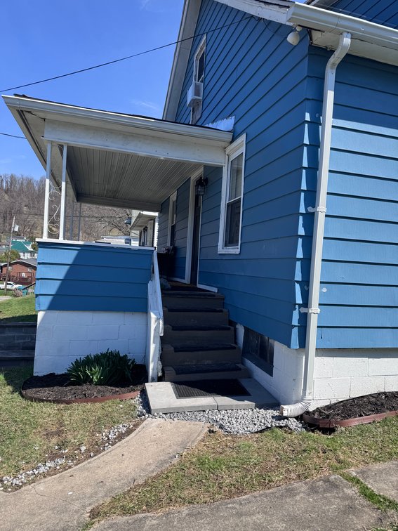 Image for CASHFLOW! 4 Bedroom Rental and Airbnb. Bidding is open now through Thursday October 15th, at 6:00 p.m. 1605 N. 18th Street, Clarksburg, WV, 26301.
