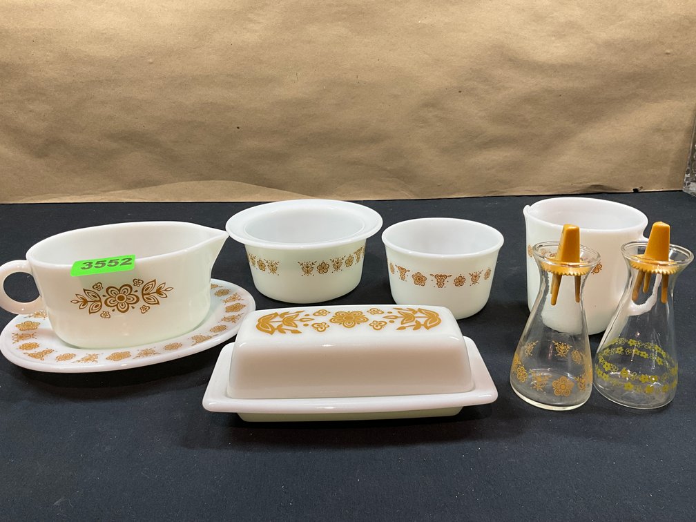 Image for Vintage Vibes Auction: Pyrex, Frankoma, Vintage Treasures & More